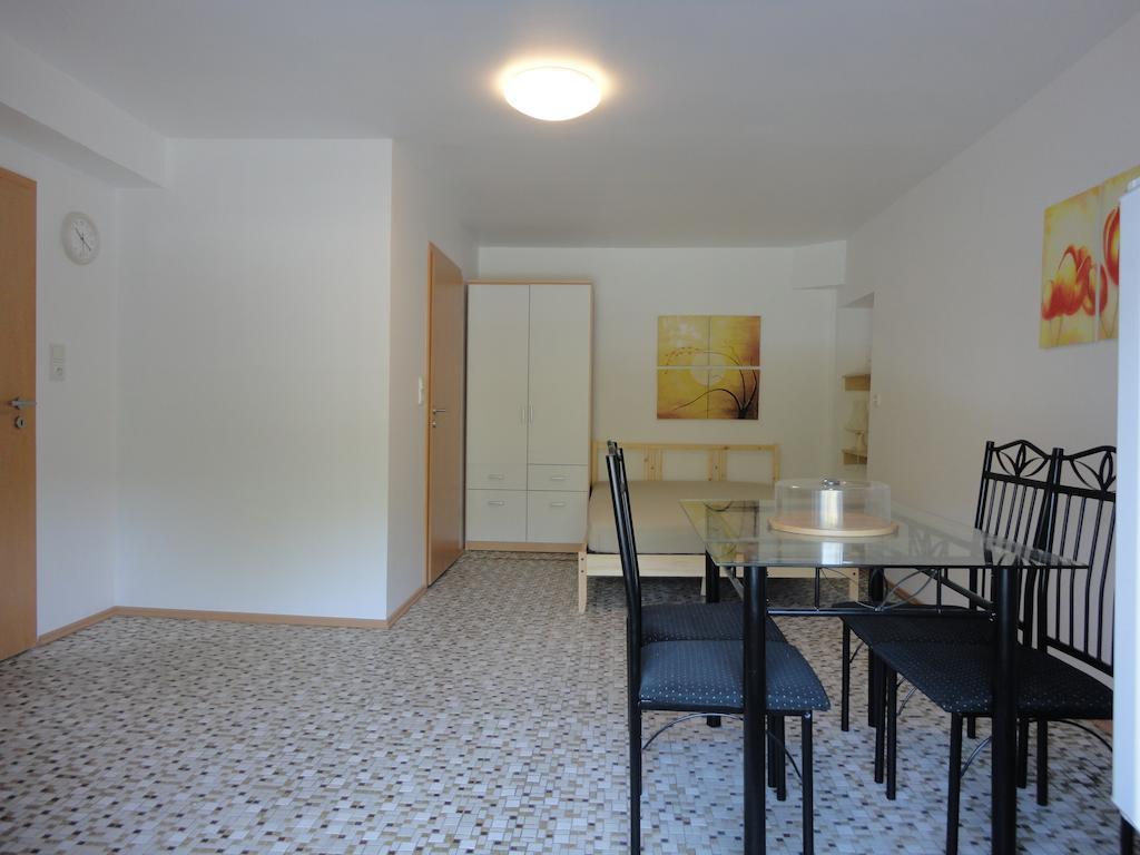 Haus Wangen Studio Burg Reuland Oda fotoğraf